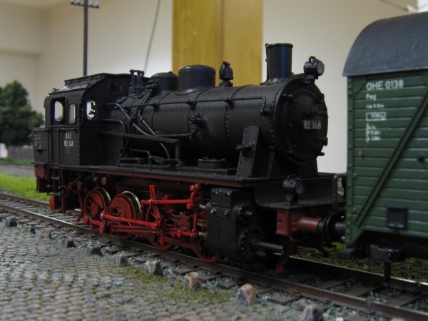 Die ELNA 92 148 der OHE rangiert im Bahnhof Kohren-Salis
(Foto: Ralf Gtze)